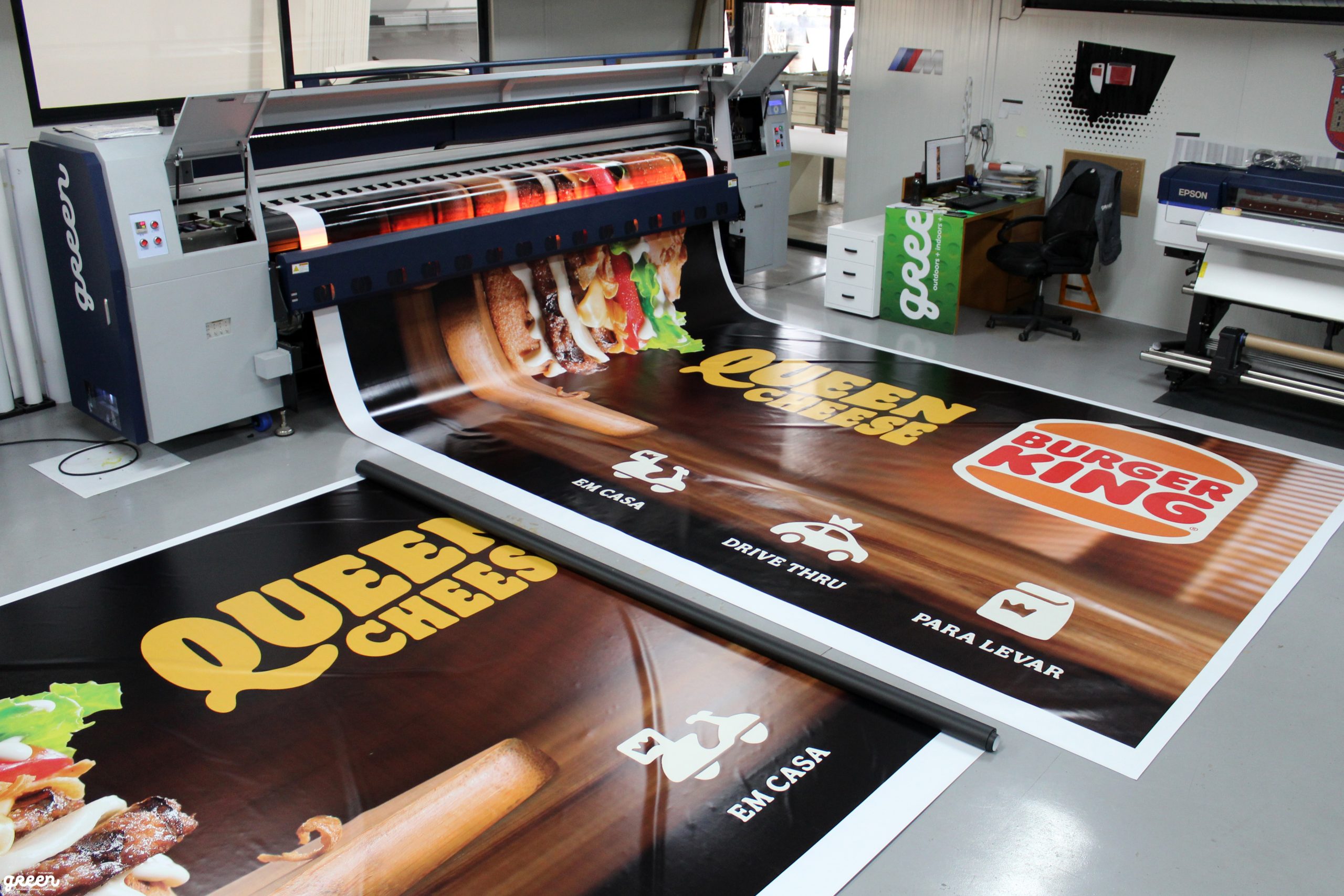 Green-by-Publiminho-Publcidade-Impressao-Digital-Burger-King-scaled